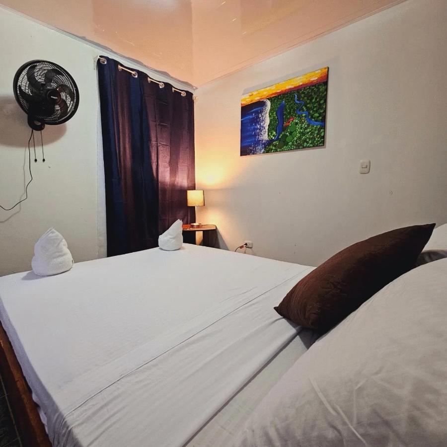Micheck Beach House Tortuguero Exterior foto